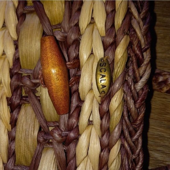 Scala Woven Beach Tote - Picture 4 of 9